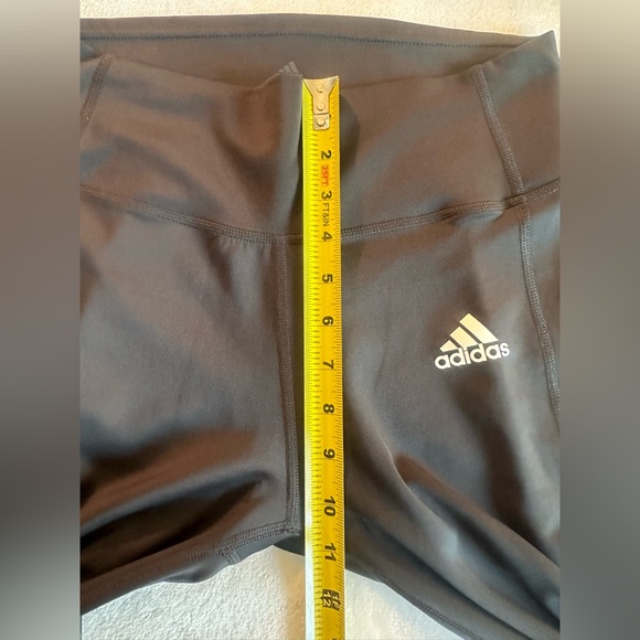 NWOT Adidas AeroReady women’s medium 3 stripe black leggings. - Picture 4 of 9
